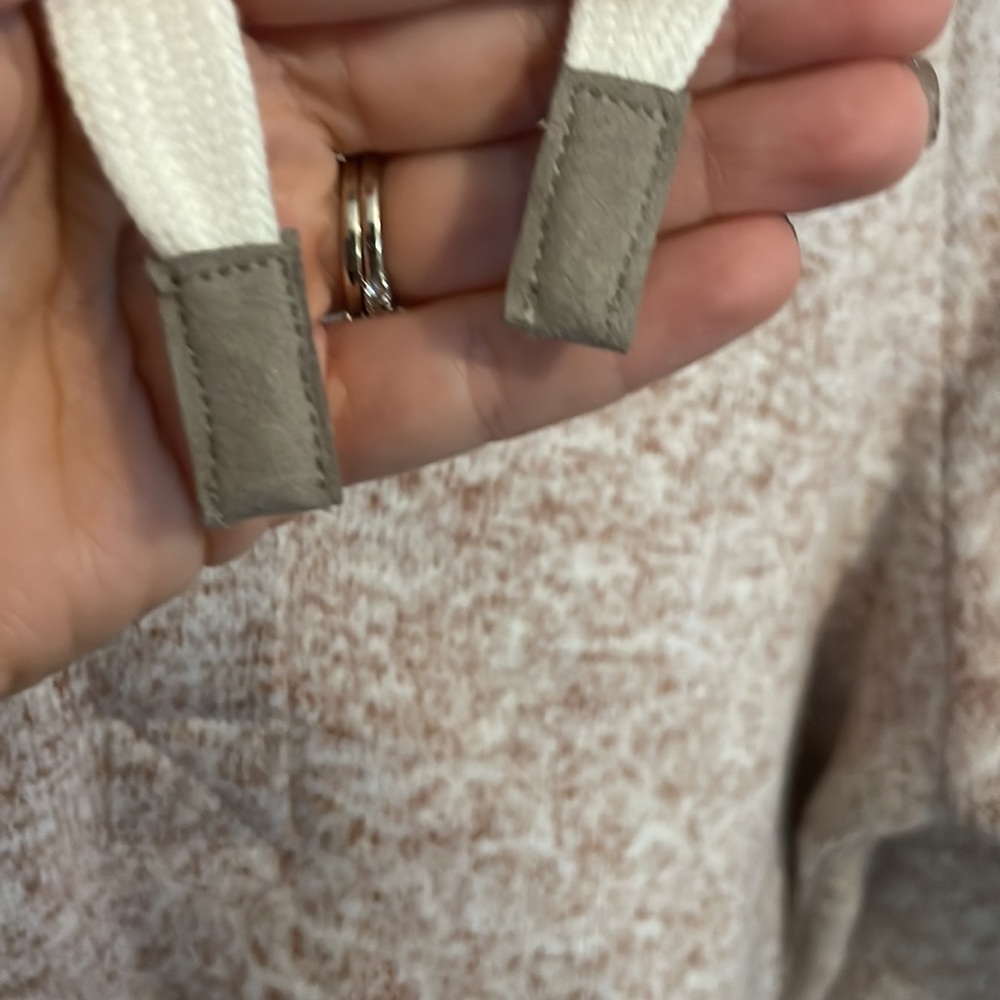 NWOT Thread+ Supply Dillon Hooded Pullover in Spice - Picture 6 of 10
